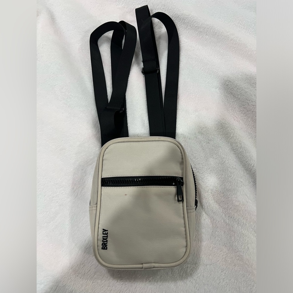 Brixley crossbody bag. Like new